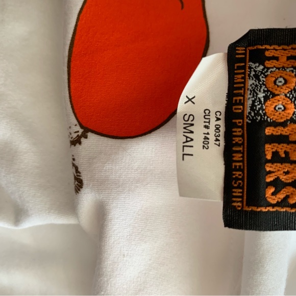 Vintage Hooters Special Edition Christmas Niagara Falls, On Canada XS - Picture 4 of 5